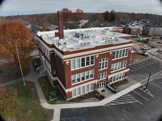 Exterior 3D - 25 Public Square