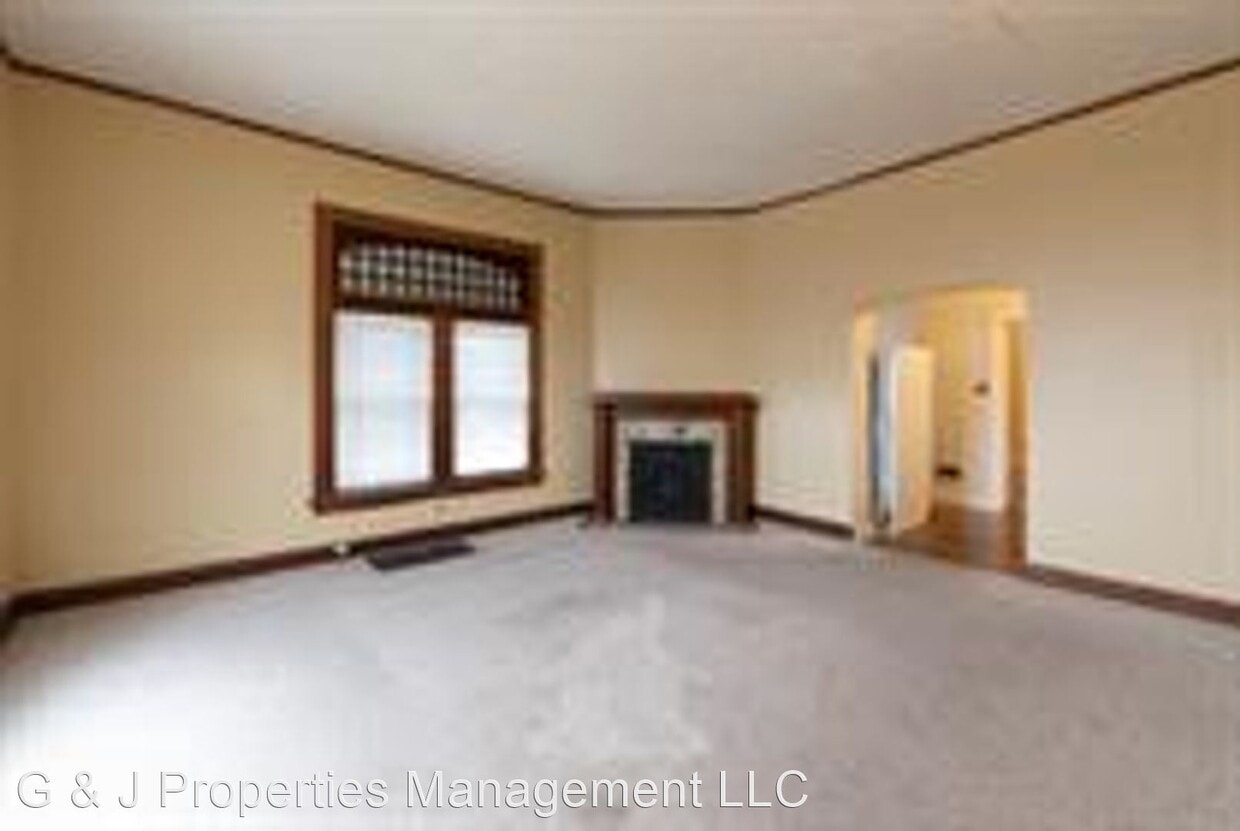 Primary Photo - 1 br, 1 bath House - 944 East Walnut St