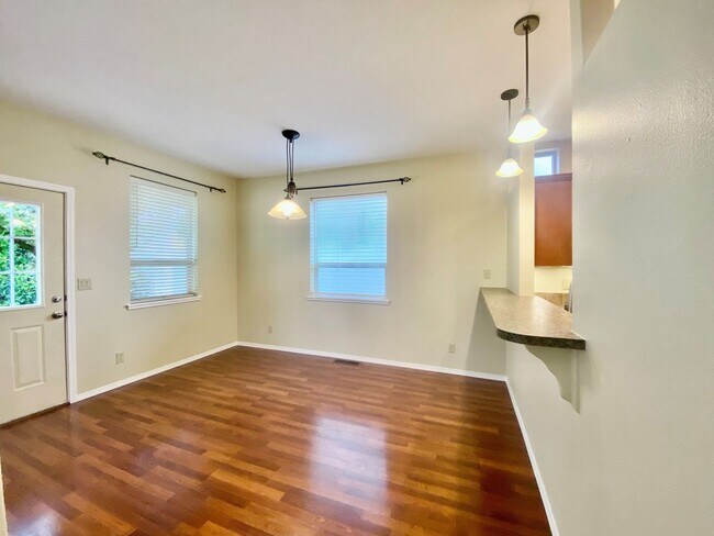 Foto del edificio - Well-Kept Three Bedroom Home in West Salem