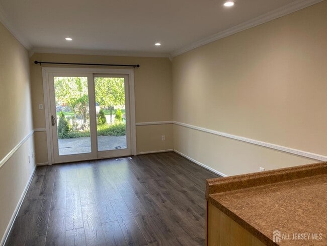 Building Photo - 22 Maddaket Ct