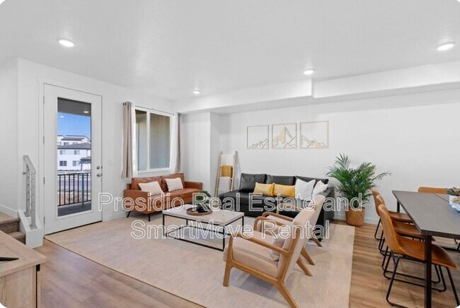 Foto del edificio - 6014 High Moon Pl