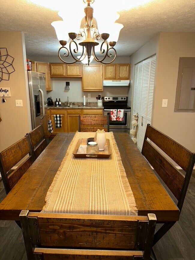 Building Photo - 47 Quail Brace Ct