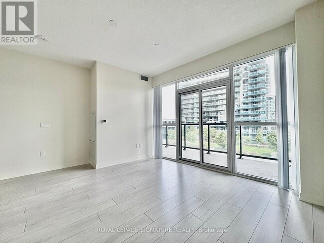 Building Photo - 2033 Kennedy Rd