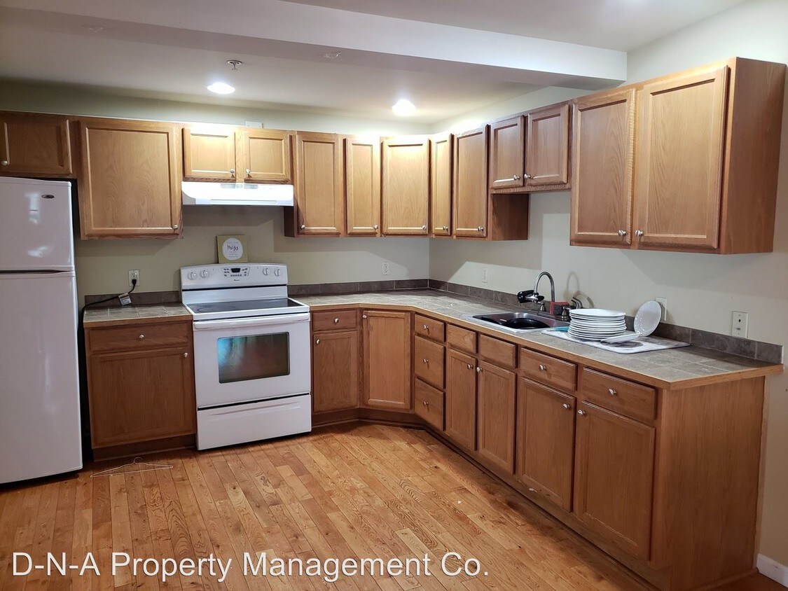 57 Crystal St, East Stroudsburg, PA 18301 House Rental in East