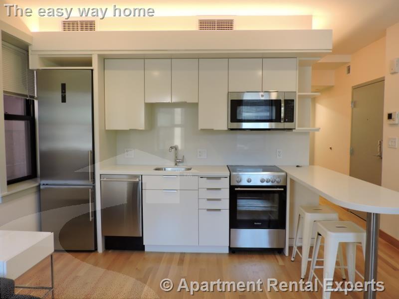Primary Photo - 115 Mt Auburn St