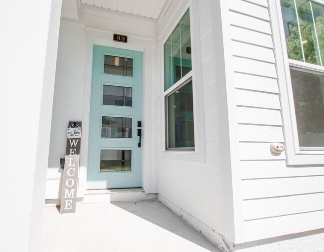 Foto del edificio - 7436 Calusa Ct