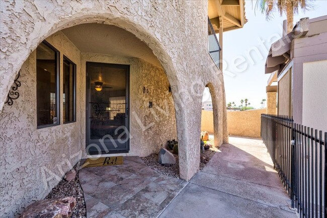 Building Photo - FURNISHED CONDO WITH POOL
