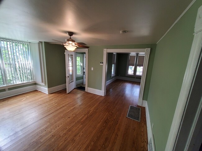 Building Photo - 1134 N 44th St