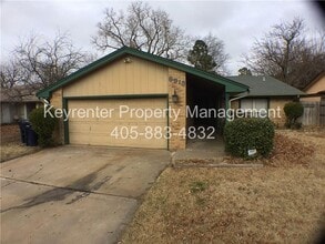 Building Photo - 6913 Fawn Canyon Dr