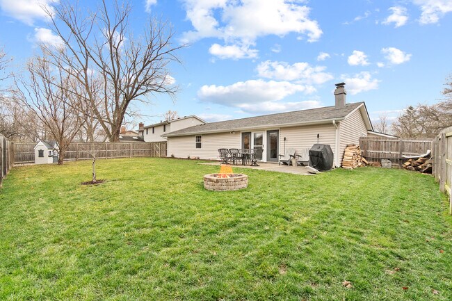 Foto del edificio - 4612 Mirror Light Pl