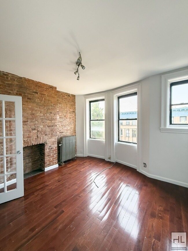 Building Photo - PROSPECT PLACE / 1-Bedroom, 1-Bathroom