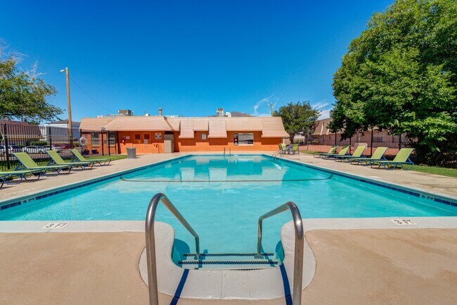 Foto del edificio - Paso Norte Apartments