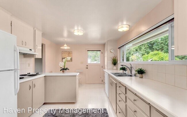 Building Photo - 5 br, 3 bath House - 23834 113th Place West
