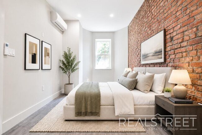 Foto del edificio - NEW 1 Bed in Prospect Park South!
