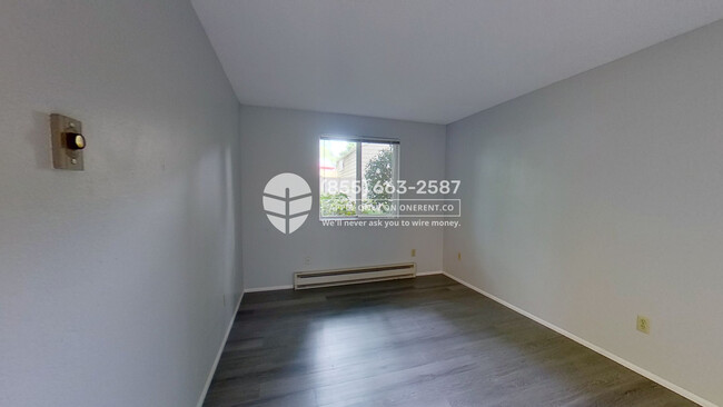 Building Photo - 1408 NE 154th St