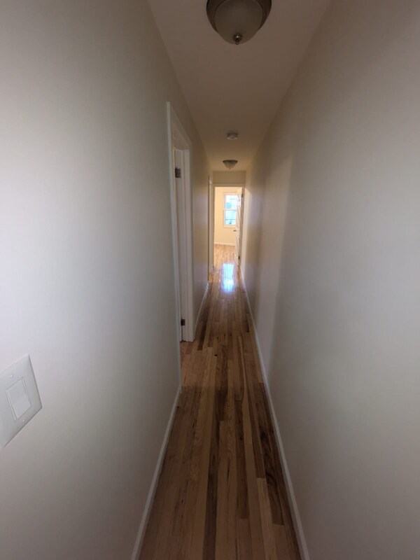 Building Photo - 437 Elm St