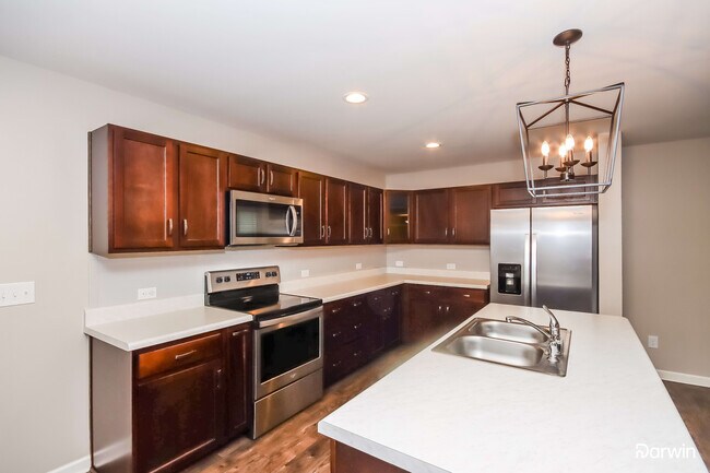 Foto del edificio - 219 Hidden Lakes Rd