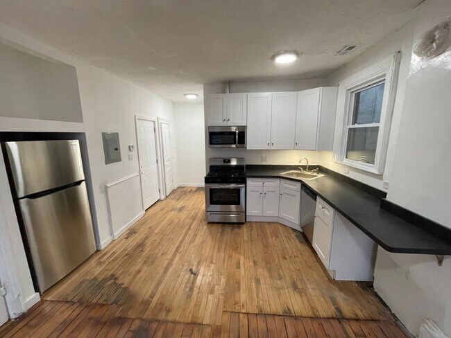 Foto del edificio - 1450 W 18th St