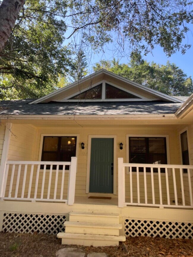 Foto del edificio - 2322 SE St Lucie Blvd