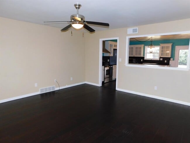 Foto del edificio - 3121 NW 62nd St