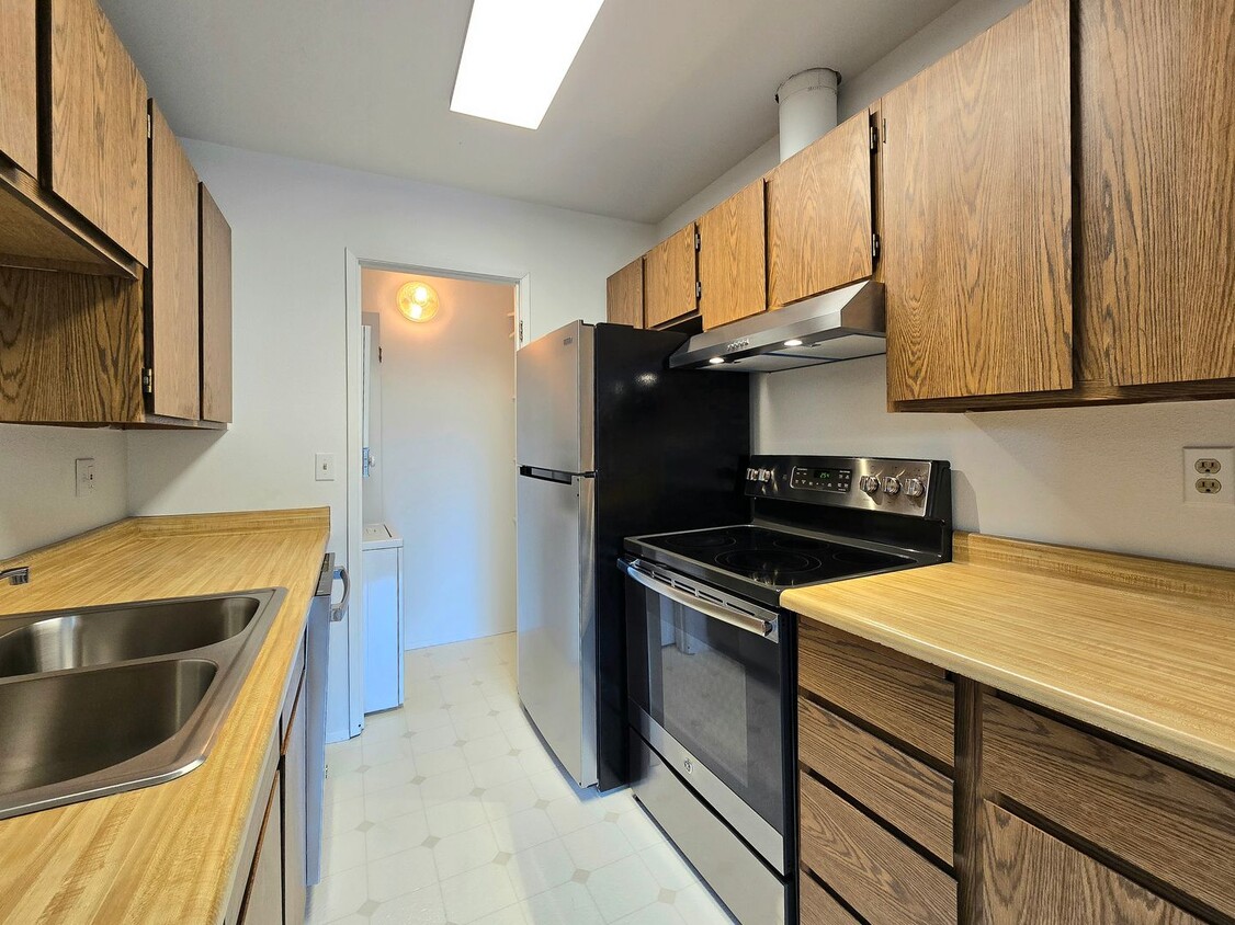Primary Photo - 1 Bedroom Condo in Bothell