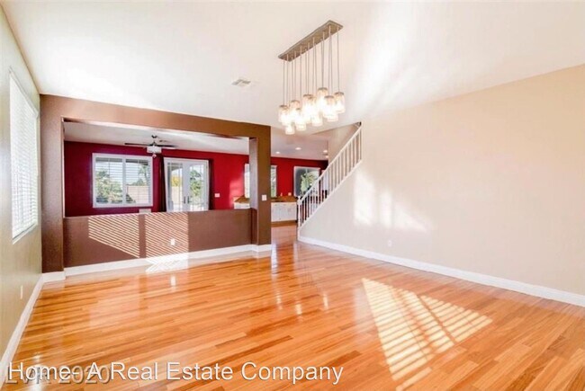 Building Photo - 4 br, 3 bath House - 2734 Manteno Court