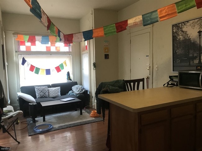 Building Photo - 310 E Liberty St