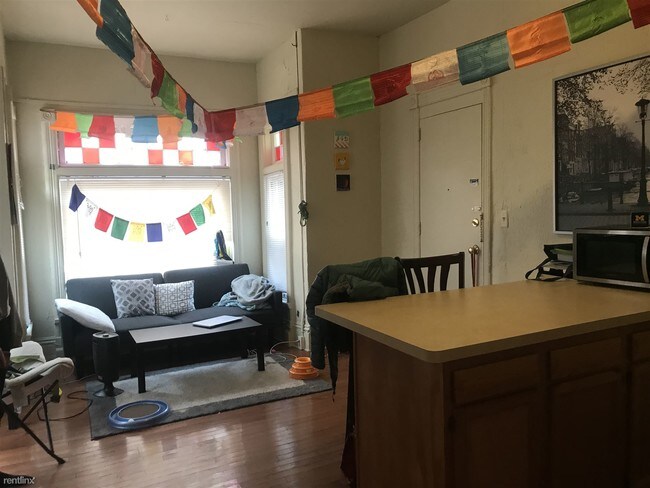 Foto del edificio - 310 E Liberty St