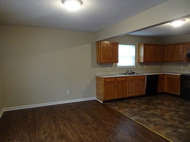 Building Photo - 4663 Walker Street