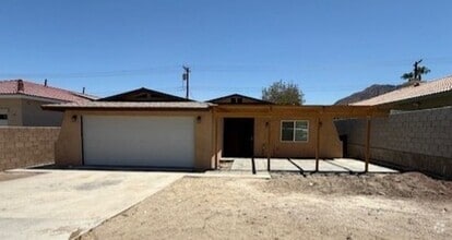 Building Photo - 52300 Avenida Obregon