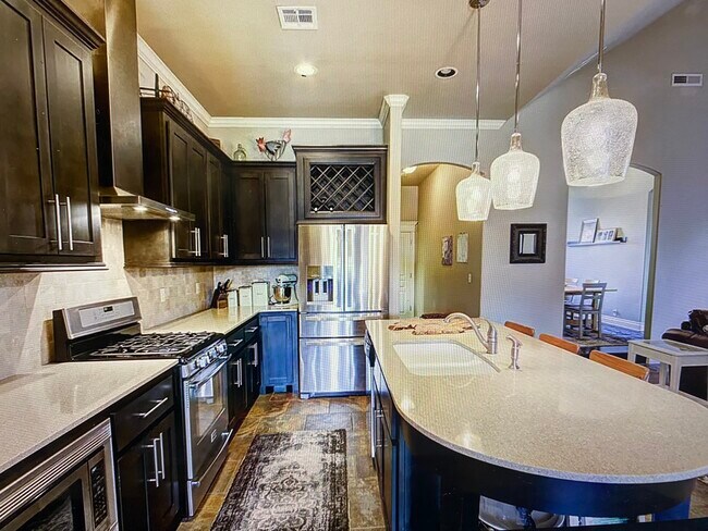 Foto del edificio - 19225 Blossom Ct