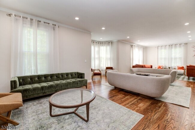 Foto del edificio - 517 Berkeley Ave