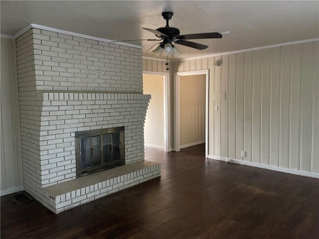 Building Photo - 910 Lawrenceville Hwy