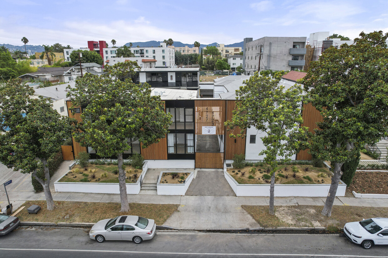 2534 Beverly Blvd, Los Angeles, CA 90057 - Apartments at 2534 Beverly Blvd  Los Angeles, CA