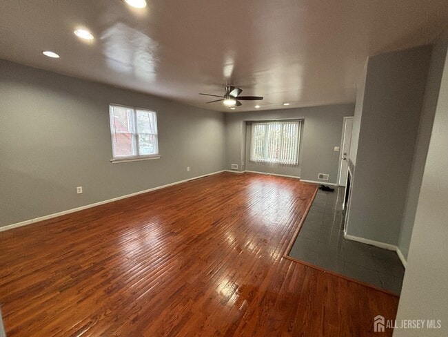 Building Photo - 577 Berlant Ave