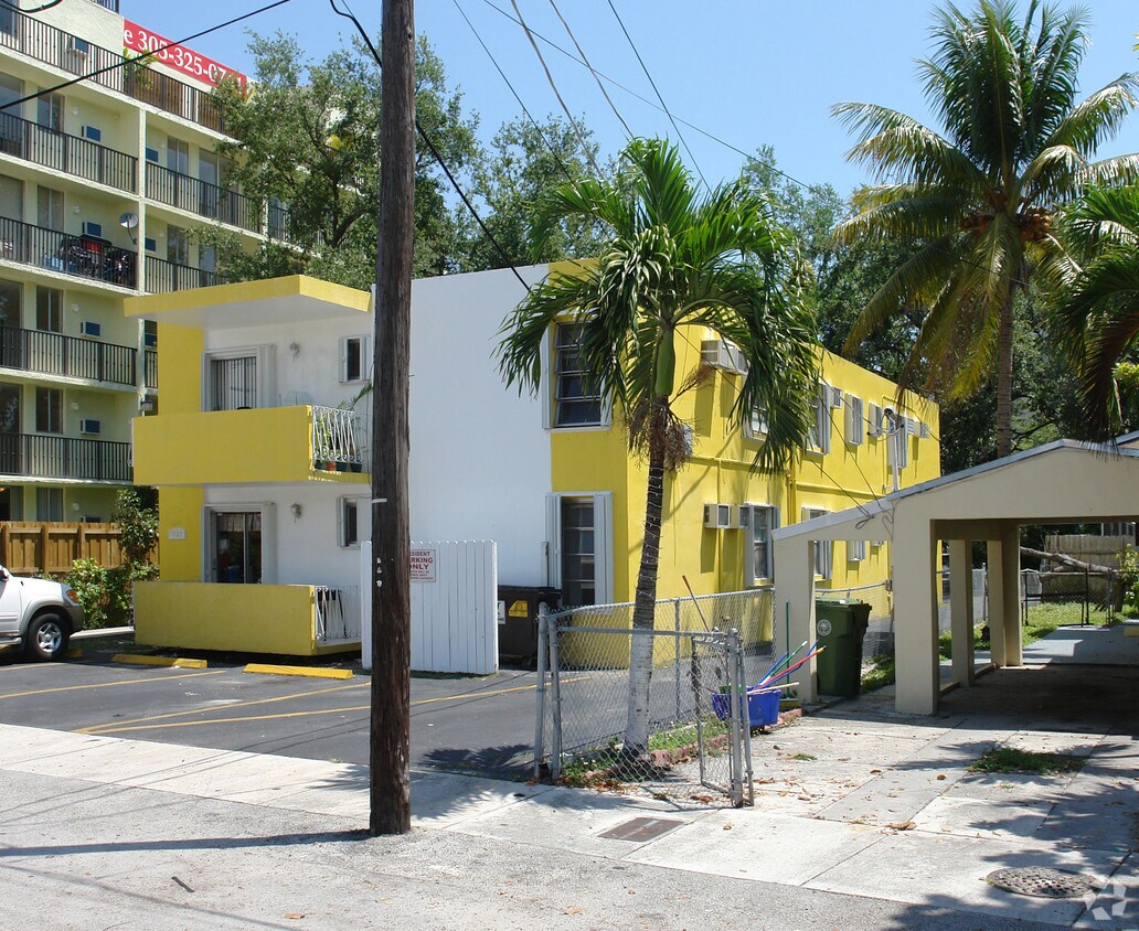 Primary Photo - 1523 NW 16th Ave
