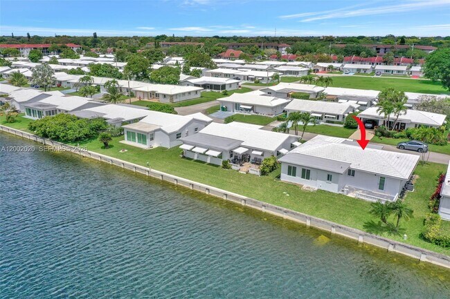 Foto del edificio - 8502 NW 59th St