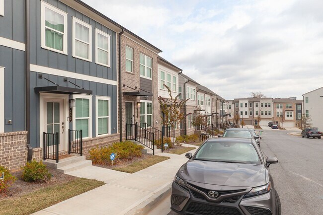 Building Photo - One Month Free Move In Special! Beautiful Grant Park Townhome Directly on the Atlanta BeltLine w/...