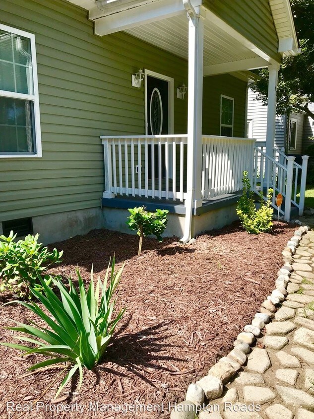 Primary Photo - 5 br, 2.5 bath House - 40 Woodland Street