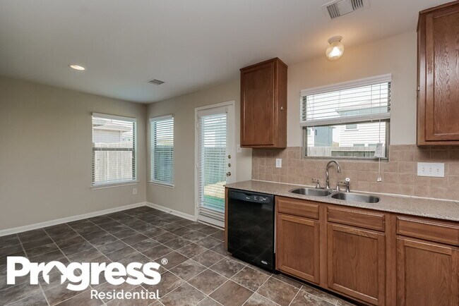 Foto del edificio - 20730 Dickinson Manor Ln