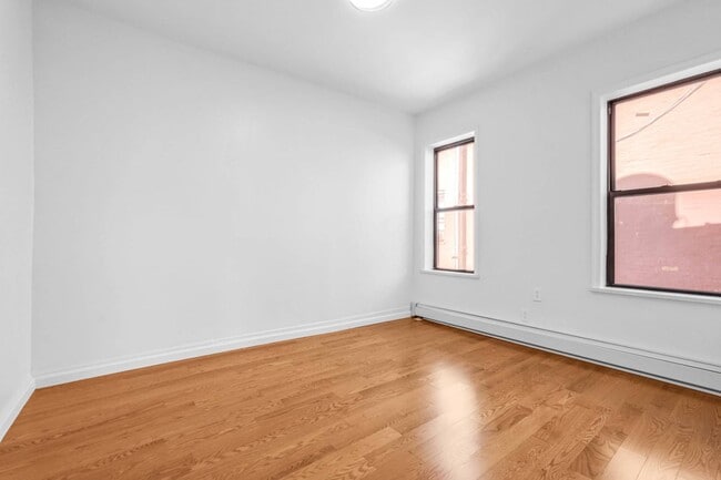 Building Photo - 71-32 Fresh Pond Rd