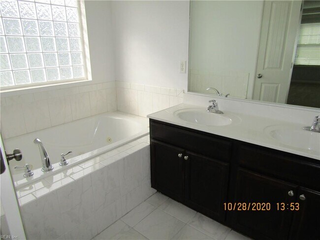 Building Photo - 4737 Brians Way