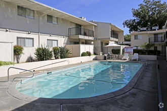 Pool #1 - Fulton Oaks Apartments
