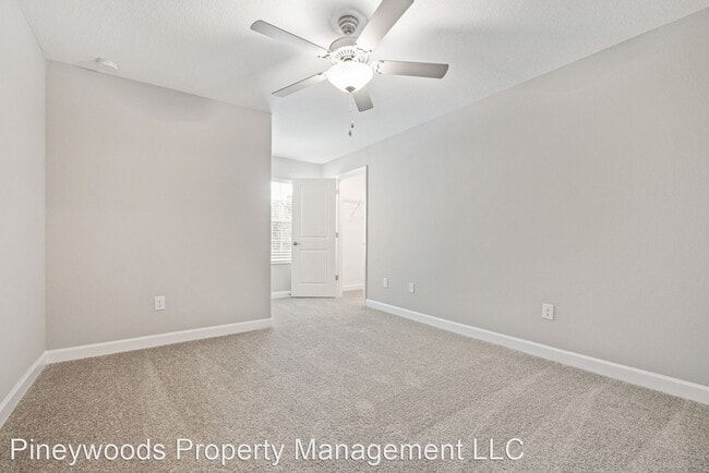Building Photo - 4 br, 2.5 bath House - 1716 Roseville Street