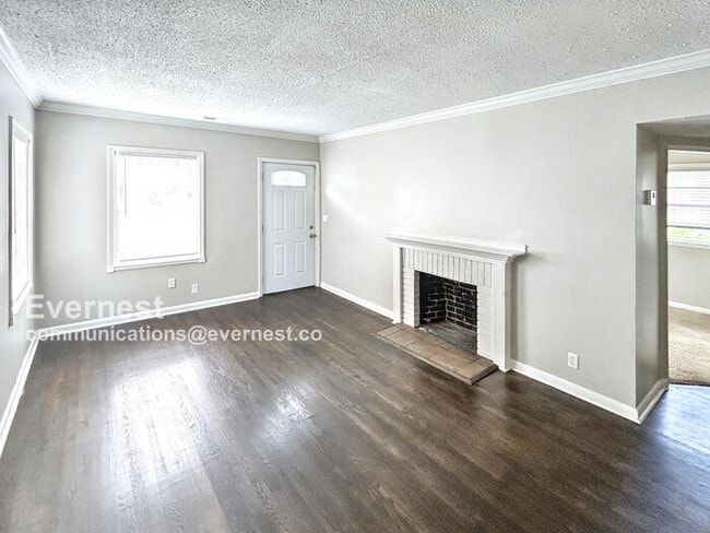 Foto del edificio - 525 Selma Rd