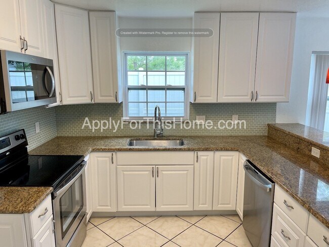 Foto del edificio - Single Family Home in Seminole