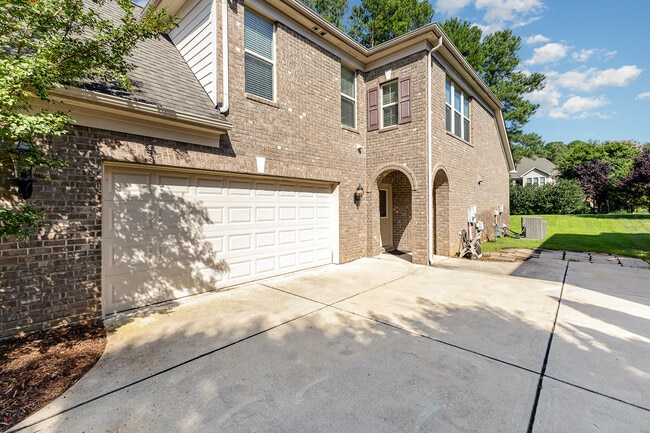 Building Photo - 9909 Woodland Watch Ct