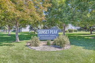 Building Photo - Sunset Peak