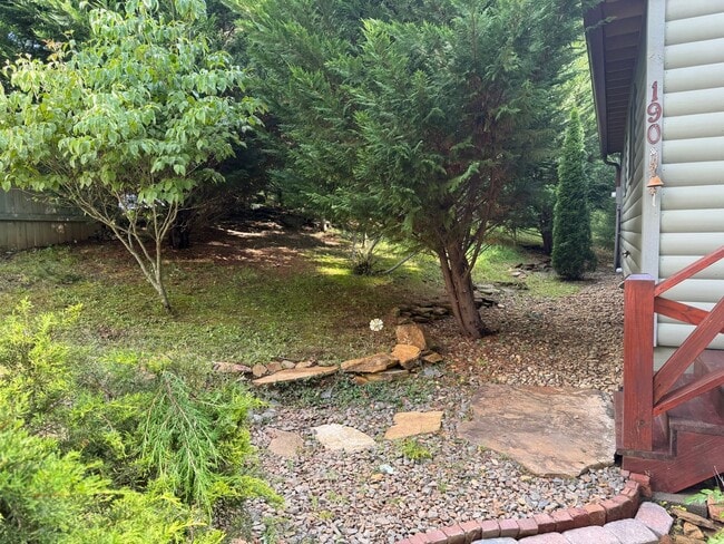 Building Photo - Fern Forest Cabin