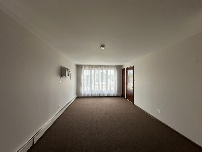 Foto del edificio - 6155 S Archer Ave